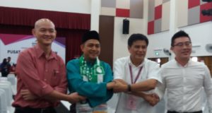 Dari kiri: Dr. Ong Kian Ming, Mohd Shafie Ngah, Liew Yuen Keong dan Dennis Wan Jinn Woei menyerahkan borang penamaan calon kerusi Parlimen Bangi.