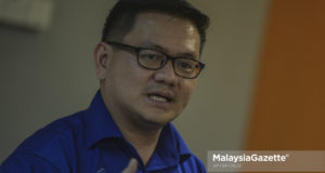 Calon Barisan Nasional (BN) P.099 Ampang, Datuk Leong Kim Soon memnyampaikan penerangan ringkas pada sesi ramah mesra dan berjumpa dengan Persatuan Penjaja dan Peniaga sekitar Ampang sempena kempen Pilihan Raya Umum ke-14 (PRU14) di Tanjung Seafood Restaurant, Ampang, Selangor. foto AFFAN FAUZI, 05 MEI 2018