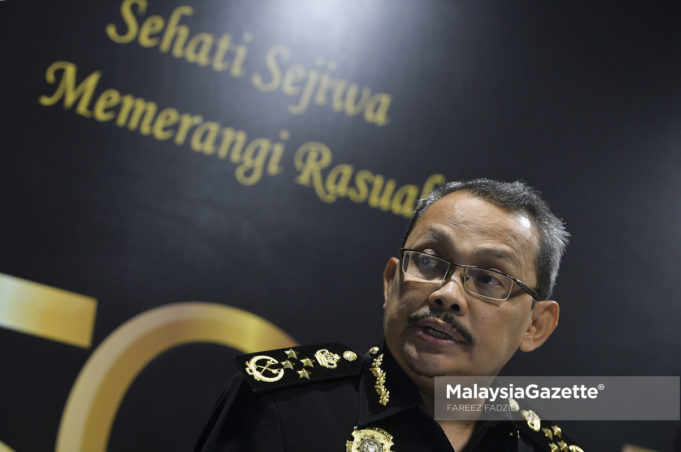 TAN SRI DZULKIFLI AHMAD Tindakan Ketua Pesuruhjaya Suruhanjaya Pencegahan Rasuah Malaysia (SPRM) yang baharu, Datuk Seri Shukri Abdull yang menuduh Tan Sri Dzulkifli Ahmad sebagai pengkhianat negara disifatkan sebagai satu tuduhan berat.
