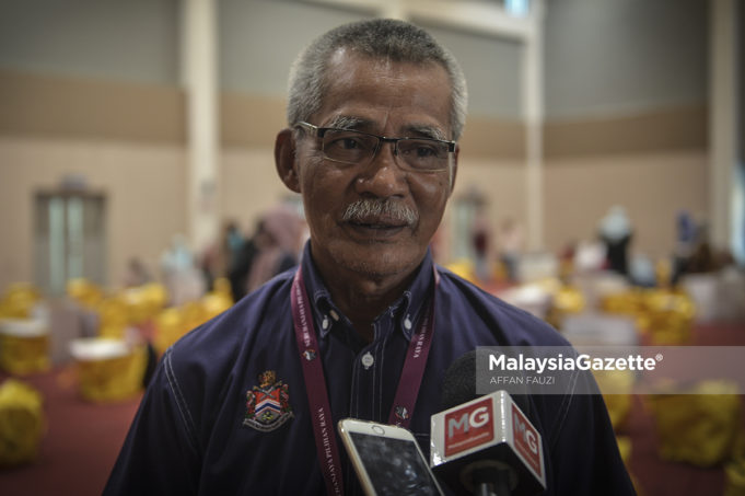 Pegawai Pengurus SPR Parlimen Lembah Pantai, Ab Salim Mansor bercakap ketika ditemubual sempena persiapan Pilihan Raya Umum ke-14 (PRU14) di Pusat Komuniti Bukit Bandaraya, Bukit Bandaraya, Kuala Lumpur. foto AFFAN FAUZI, 08 MEI 2018