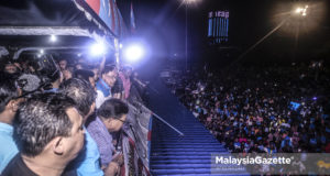 Ketua Umum PKR, Datuk Seri Anwar Ibrahim berucap pada Himpunan Merdeka Rakyat yang dihadiri oleh ribuan penyokong dan orang ramai di Padang Timur, Petaling Jaya, Selangor. foto AFIQ RAZALI, 16 MEI 2018.