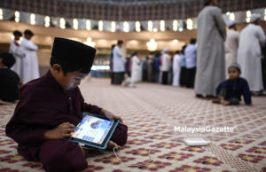 Gajet cantas peranan ibu bapa