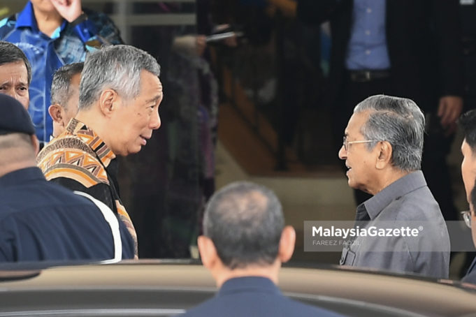 Perdana Menteri Singapura, Lee Hsien Loong dijadual bertemu Perdana Menteri Malaysia, Tun Dr Mahathir Mohamad, di Putrajaya pada bulan hadapan pada satu pemukiman para pemimpin, demikian menurut akhbar The Straits Times.