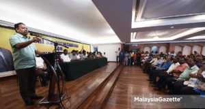 Naib Pengerusi MIC merangkap Yang di-Pertuan Negara, Tan Sri S.A. Vigneswaran berucap pada Majlis Pengumuman Bertanding Jawatan Presiden MIC di Ibu Pejabat MIC, Kuala Lumpur. foto SYAFIQ AMBAK, 19 MEI 2018