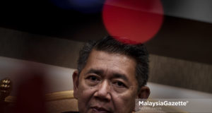 Menteri Pertanian dan Industri Asas Tani, Salahuddin Ayub bercakap pada sidang media sebelum Majlis Berbuka Puasa bersama warga Kementerian MoA di Tapak Ekspo Pertanian Malaysia Serdang (MAEPS) Serdang, Selangor. foto HAZROL ZAINAL, 22 MEI 2018.
