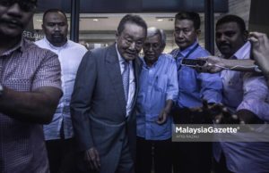 Robert Kuok naik kereta biasa sahaja