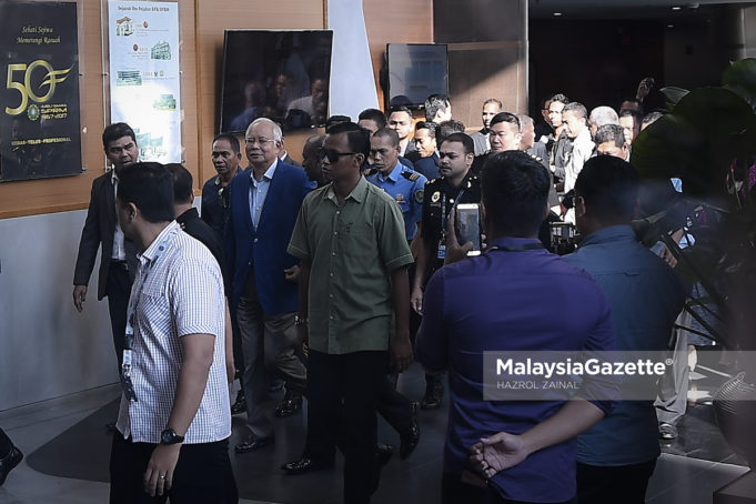 Bekas Perdana Menteri, Datuk Seri Najib Tun Razak hadir di Ibu pejabat Suruhanjaya Pencegahan Ra­suah Malaysia (SPRM) bagi memberi keterangan berhubung siasatan kes SRC International Sdn. Bhd di Putrajaya. foto HAZROL ZAINAL, 22 MEI 2018.