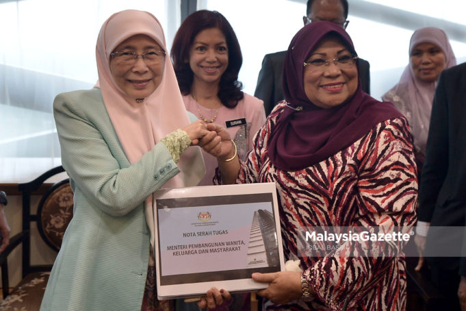 MGF24052018_Serah Tugas KPWKM_06