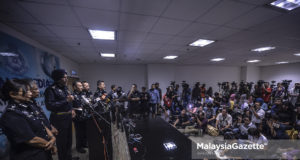 Pengarah Jabatan Siasatan Jenayah Komersil Bukit Aman, Datuk Seri Amar Singh Ishar Singh bercakap pada sidang media mengenai 1Malaysia Development Berhad (1MDB) di Menara 238, Jalan Tun Razak, Kuala Lumpur. foto AFFAN FAUZI, 25 MEI 2018