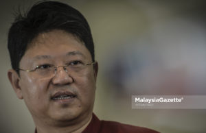 Tiga syarikat China melabur sebanyak RM1.2 bilion di Malaysia pada minggu pertama pembentukan kerajaan baharu yang diterajui oleh Perdana Menteri, Tun Dr Mahathir Mohamad, kata Duta China ke Malaysia, Bai Tian.