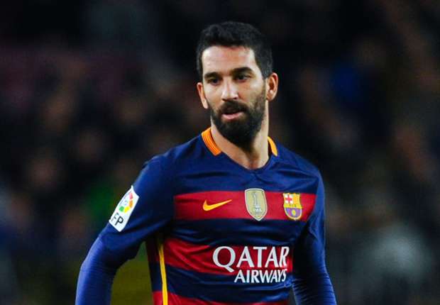 Arda Turan kini dipinjamkan ke kelab Basaksehir di Liga Turki oleh Barcelona.