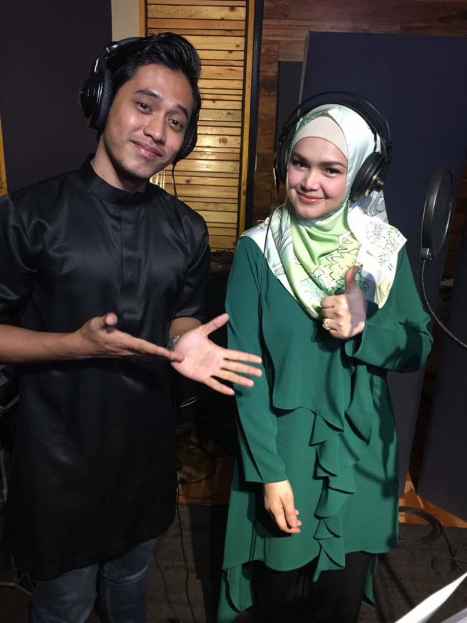 Datuk Siti Nurhaliza memilih Khai Bahar sebagai rakan duet untuk single terbaharunya, Cinta Syurga.