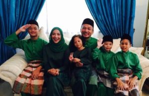 Armin setuju cerai Ziana tapi bersyarat Hakim memerintahkan sebuah jawatankuasa pendamai dilantik bagi menyelesaikan kemelut rumah tangga Ziana dan Armin dengan kehadiran pegawai perunding dilantik mahkamah.