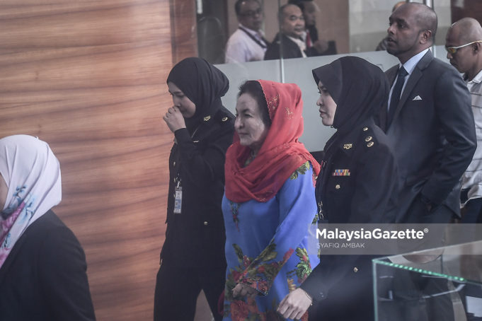 Isteri bekas Perdana Menteri, Datin Seri Rosmah Mansor hadir untuk memberi keterangan berhubung kes SRC International di Ibu Pejabat Suruhanjaya Pencegahan Rasuah Malaysia (SPRM), Putrajaya. foto SYAFIQ AMBAK, 05 JUN 2018