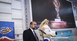 Menteri Komunikasi dan Multimedia, Gobind Singh Deo berucap pada sidang media FIFA World Cup Russia 2018 di Kementerian Komunikasi dan Multimedia (KKMM), Putrajaya. foto HAZROL ZAINAL, 12 JUN 2018.