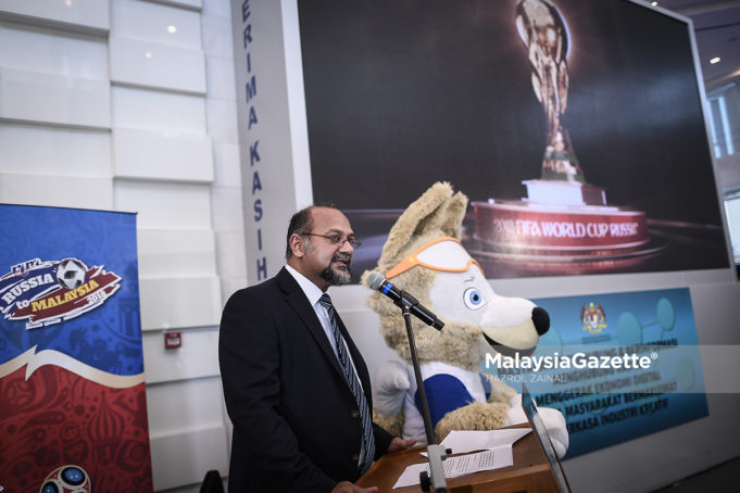 Menteri Komunikasi dan Multimedia, Gobind Singh Deo berucap pada sidang media FIFA World Cup Russia 2018 di Kementerian Komunikasi dan Multimedia (KKMM), Putrajaya. foto HAZROL ZAINAL, 12 JUN 2018.