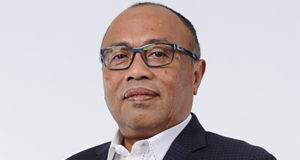 Ahli Dewan Undangan Negeri (Adun) Tambun Tulang, Datuk Ismail Kassim mengumumkan keluar UMNO dengan alasan telah hilang keyakinan kepada pucuk pimpinan parti.