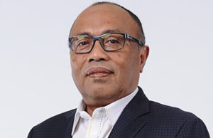 Ahli Dewan Undangan Negeri (Adun) Tambun Tulang, Datuk Ismail Kassim mengumumkan keluar UMNO dengan alasan telah hilang keyakinan kepada pucuk pimpinan parti.