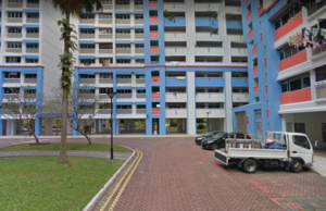 Pembunuhan tersebut berlaku di unit kediaman wanita tersebut pada pukul 3 petang.