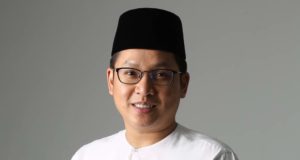 Ketua Pemuda UMNO Bahagian Pasir Gudang, Noor Azleen Ambros.