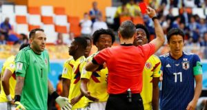 Pemain Colombia dilayangkan kad merah selepas tiga minit permainan bermula.