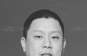 Anggota Dewan Undangan Negeri (ADUN) Balakong Ng Tien Chee maut dalam kemalangan di KM11.7 Lebuhraya Grand Saga, awal pagi ini. Dalam kejadian kira-kira 12.30 pagi itu, Ng meninggal dunia di tempat kejadian akibat kecederaan parah di kepala.