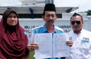 Zawawi buat 2 laporan polis dakwaan fitnah terhadapnya