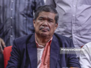 Presiden Parti Amanah Negara (Amanah), Mohamad Sabu mengesahkan terdapat pemimpin UMNO yang menawarkan diri untuk menyertai Pakatan Harapan (PH).