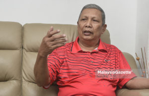 Bekas Ketua Polis Negara Tan Sri Ismail Omar hari ini diterima masuk sebagai peguambela dan peguamcara Mahkamah Tinggi Malaya.