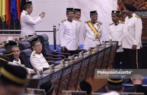 Perdana Menteri, Tun Dr. Mahathir Mohamad bersama barisan menteri-menteri kabinet turut hadir pada Istiadat Pembukaan Penggal Pertama Majlis Parlimen Yang Keempat Belas 2018 di Bangunan Parlimen, Kuala Lumpur. foto NOOR ASREKUZAIREY SALIM, 17 JULAI 2018