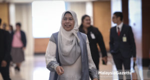 Menteri Kesejahteraan Bandar, Perumahan dan Kerajaan Tempatan yang juga Ahli Parlimen Ampang, Yb Zuraida Kamaruddin hadir pada Sidang Dewan Rakyat di Bangunan Parlimen, Kuala Lumpur. foto SYAFIQ AMBAK, 24 JULAI 2018.