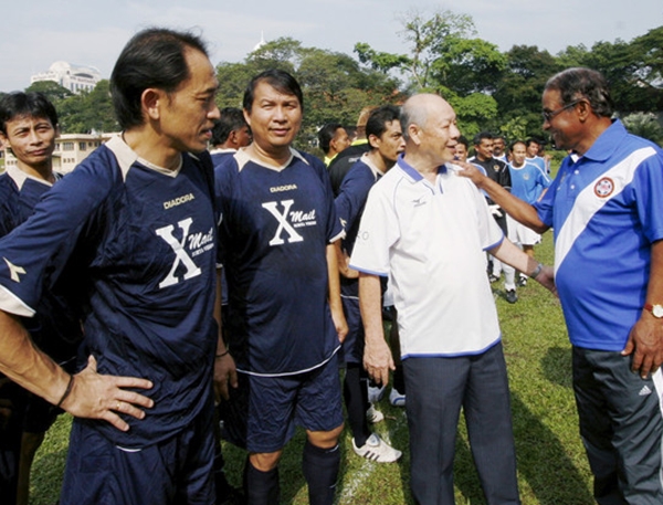 Bekas ketua jurulatih pasukan bola sepak negara, Chow Kwai Lam meninggal dunia hari ini akibat sakit tua.