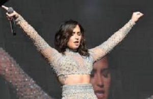 Demi Lovato dikejarkan ke hospital akibat pegambilan dadah berlebihan