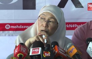 TERKINI : Rafizi Sah Bertanding, disokong Dr Wan Azizah