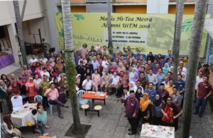 Seramai 400 alumni terdiri daripada pelajar tahun 60-an sehingga sekarang hadir pada majlis mesra minum petang di kampus UiTM Jalan Othman, Petaling Jaya.