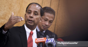 Menteri Sumber Manusia, M. Kula Segaran bercakap kepada media ketika menghadiri sesi perbahasan di Dewan Rakyat, Bangunan Parlimen, Kuala Lumpur. foto FAREEZ FADZIL, 01 OGOS 2018