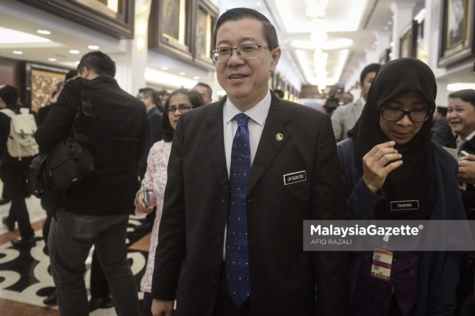 Menteri Kewangan, Lim Guan Eng kelihatan keluar dari Sidang Dewan Rakyat di Bangunan Parlimen, Kuala Lumpur. foto AFIQ RAZALI, 08 OGOS 2018.