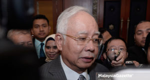 Bekas Perdana Menteri merangkap Ahli Parlimen Pekan, Datuk Seri Najib Tun Razak bercakap kepada media ketika menghadiri Sidang Dewan Rakyat di Bangunan Parlimen, Kuala Lumpur.foto IQBAL BASRI, 13 OGOS 2018