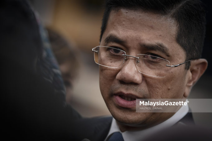 Datuk Seri Mohamed Azmin Ali memperkukuh sokongan di Selangor apabila kekal mendahului pencabar tunggalnya dalam saingan jawatan timbalan presiden PKR, Mohd Rafizi Ramli pada fasa kedua pemilihan parti yang berlangsung di tujuh cabang di Selangor hari ini.