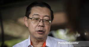 Setiausaha Agung DAP, Lim Guan Eng bercakap kepada media pada hari penamaan calon bagi Pilihan Raya Kecil (PRK) N.27 Balakong di Dewan Utama Demesne Pejabat Daerah Tanah Hulu Langat, Bandar Baru Bangi, Selangor. foto AFFAN FAUZI, 18 OGOS 2018