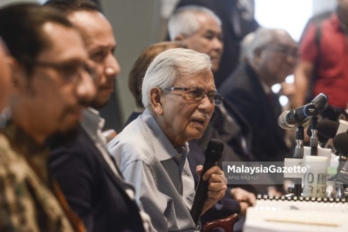 Pengerusi Majlis Penasihat Kerajaan (CEP), Tun Daim Zainuddin bercakap pada sidang media Majlis Penasihat Kerajaan (CEP) bertempat di Menara Ilham, Jalan Binjai, Kuala Lumpur. foto AFIQ RAZALI, 20 OGOS 2018.