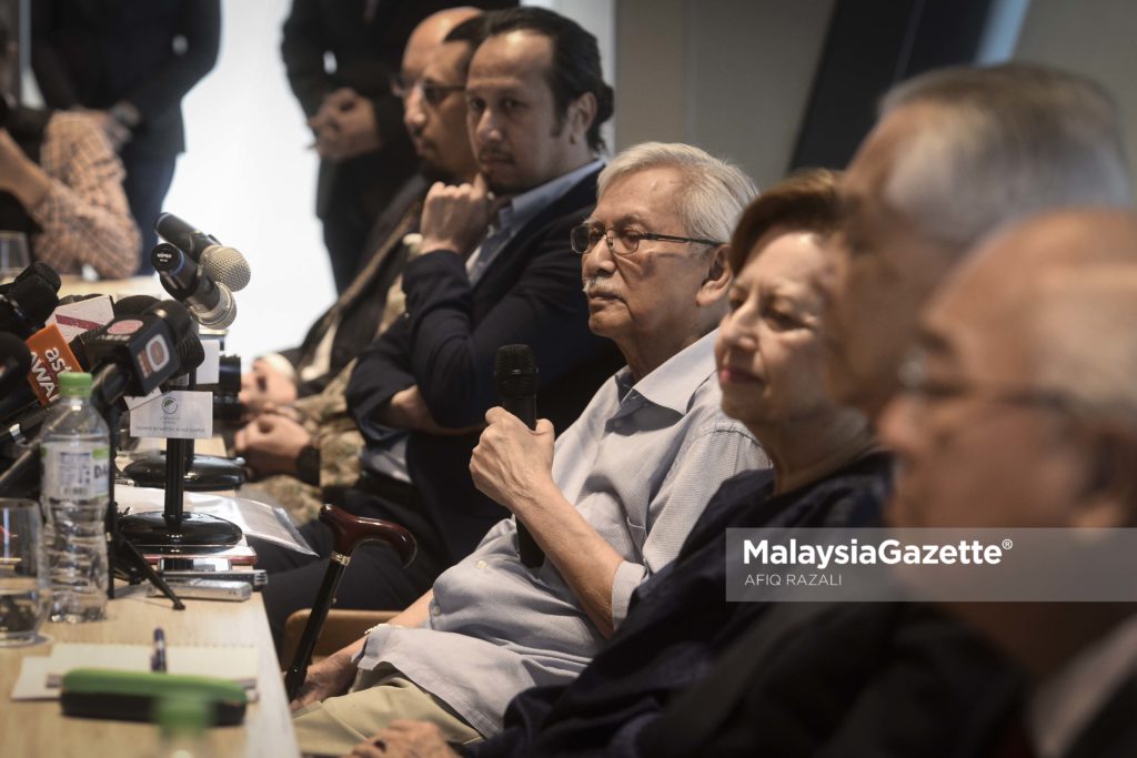 Cadangan-cadangan yang dibuat oleh Majlis Penasihat Kerajaan tidak akan didedahkan kepada orang awam, kata Tun Dr Mahathir Mohamad.