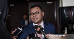 Menteri Besar Selangor, Amirudin Shari bercakap kepada media selepas Majlis Perbincangan Meja Bulat Belanjawan 2019 - "Perumahan Mampu Milik: Satu Keluarga Satu kediaman” di di Glenmarie Shah Alam, Selangor. foto HAZROL ZAINAL, 20 OGOS 2018.