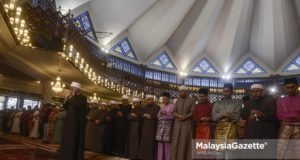 Perdana Menteri, Tun Mahathir Mohamad hadir menunaikan solat sunat Hari Raya Aidiladha di Masjid Negara, Kuala Lumpur. foto AFIQ RAZALI, 22 OGOS 2018.