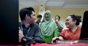 Calon Pas, Dr. Halimah Ali beramah mesra dengan sebahagian pengamal media sempena kempen Pilihan Raya Kecil (PRK) N.32 Seri Setia di Pusat Media PRK Seri Setia, Hotel TH Kelana Jaya, Petaling Jaya. Selangor. foto FAREEZ FADZIL, 29 OGOS 2018.