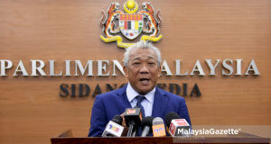 Ahli Parlimen Kinabatangan, Datuk Bung Mokhtar Radin bercakap kepada media ketika menghadiri sesi perbahasan di Dewan Rakyat, Bangunan Parlimen, Kuala Lumpur. foto FAREEZ FADZIL, 16 OGOS 2018