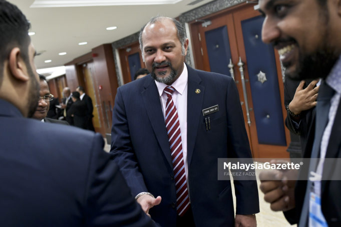 MGF6082018_SIDANG PARLIMEN_43 Menteri Komunikasi dan Multimedia, Gobind Singh Deo ketika menghadiri sesi perbahasan di Dewan Rakyat, Bangunan Parlimen, Kuala Lumpur. foto FAREEZ FADZIL, 16 OGOS 2018