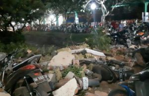82 orang dikhuatiri maut dalam gempa bumi Lombok