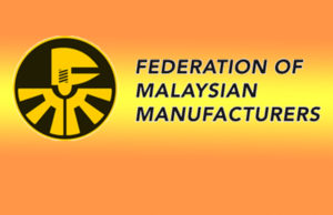 Persekutuan Pekilang -Pekilang Malaysia (FMM) menggesa kerajaan mengenakan levi RM10,000 bagi tempoh tiga tahun, dan bukannya meminta majikan membayar jumlah itu setiap tahun untuk melanjutkan khidmat pekerja asing mahir mereka.