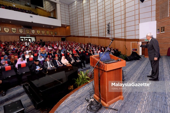MGF14092018_Seminar On Government Insight Series 2018_14 Tun Zaki Tun Azmi